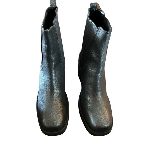 Kenneth Cole Jet Black Leather Chelsea Boots Chunky Heel Slip On NEW Size 7 - Picture 3 of 11